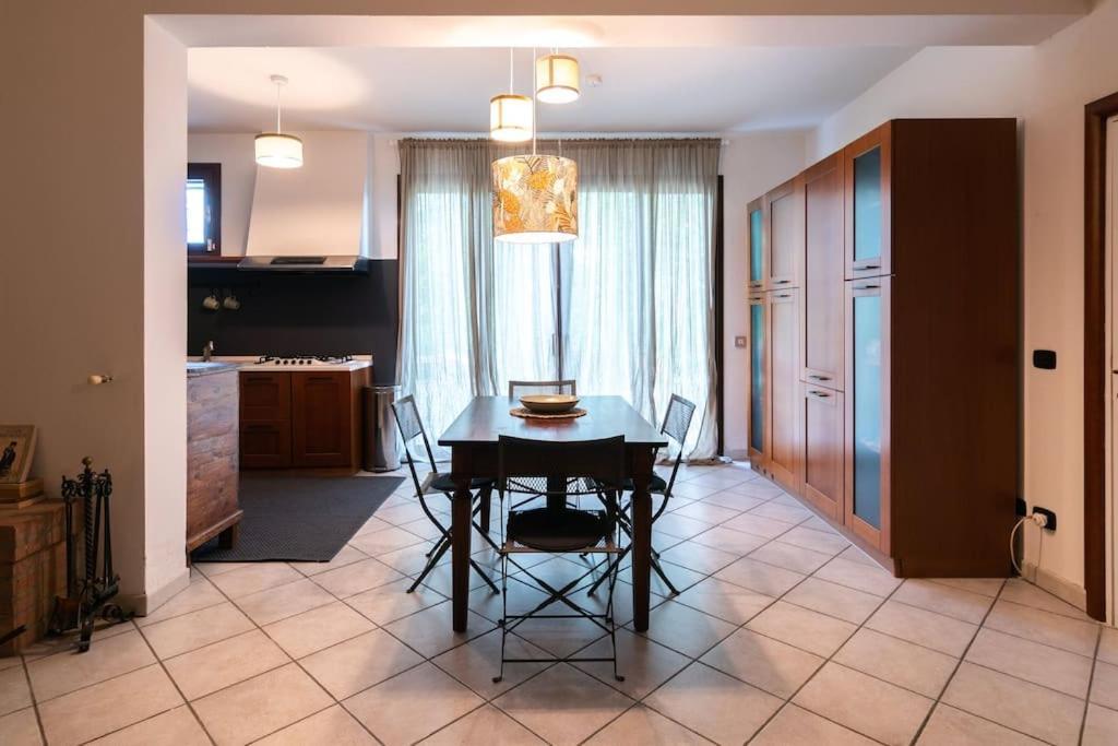 Casolara: Ospitalita Su Misura Apartment Castello di Serravalle Ngoại thất bức ảnh
