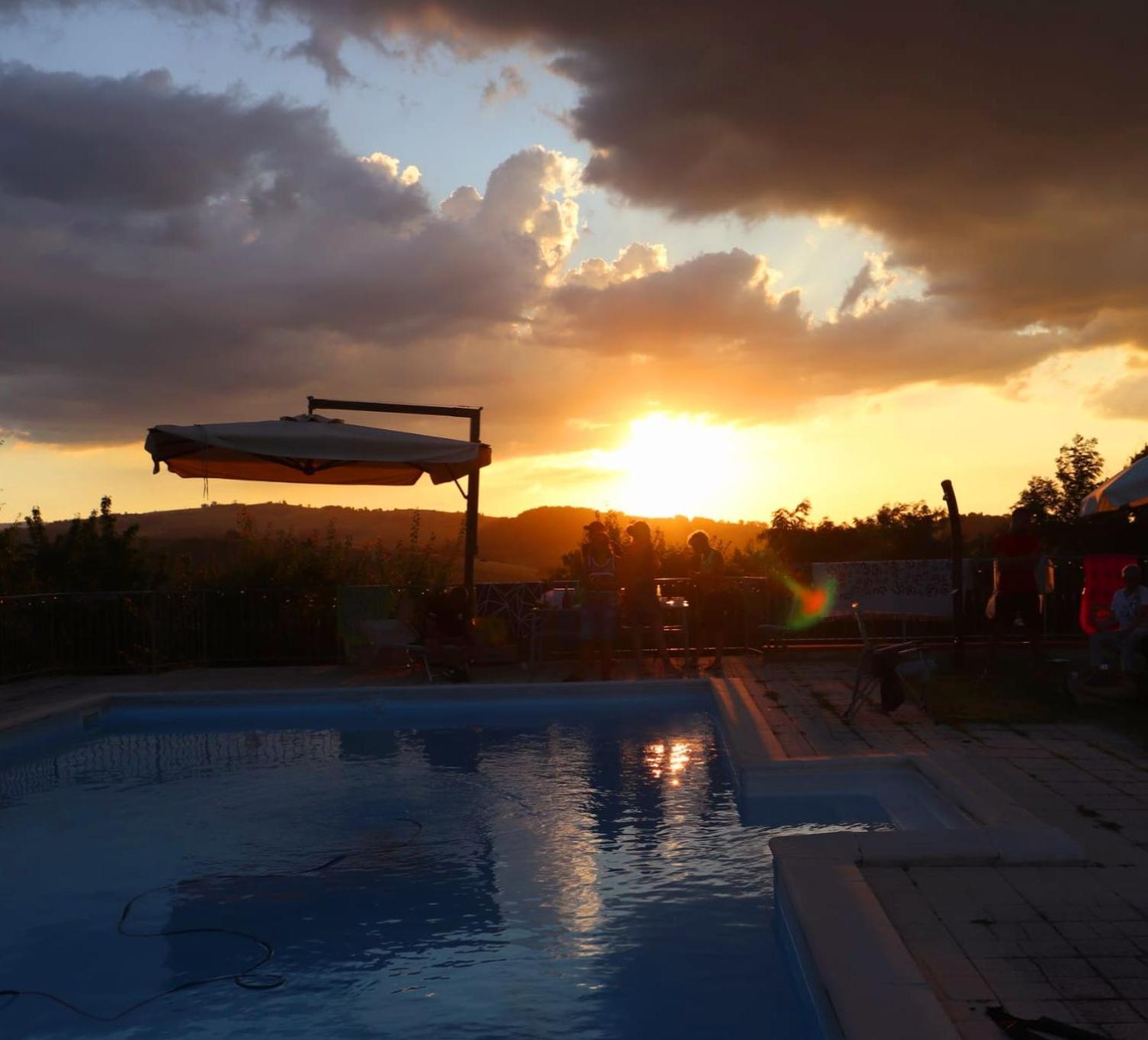 Casolara: Ospitalita Su Misura Apartment Castello di Serravalle Ngoại thất bức ảnh